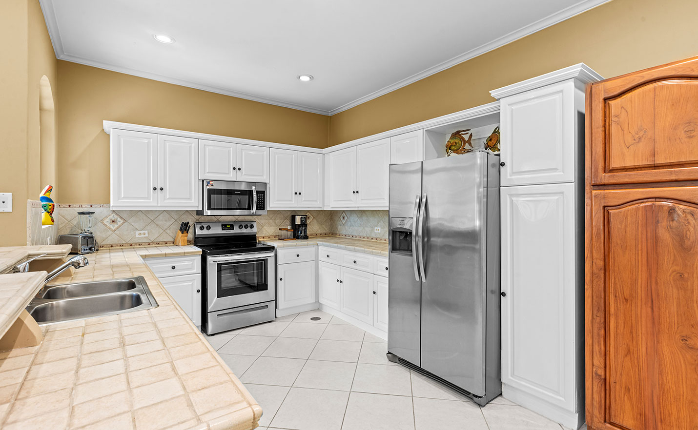 Los Suenos - Colina -  4F - 2 Bedroom