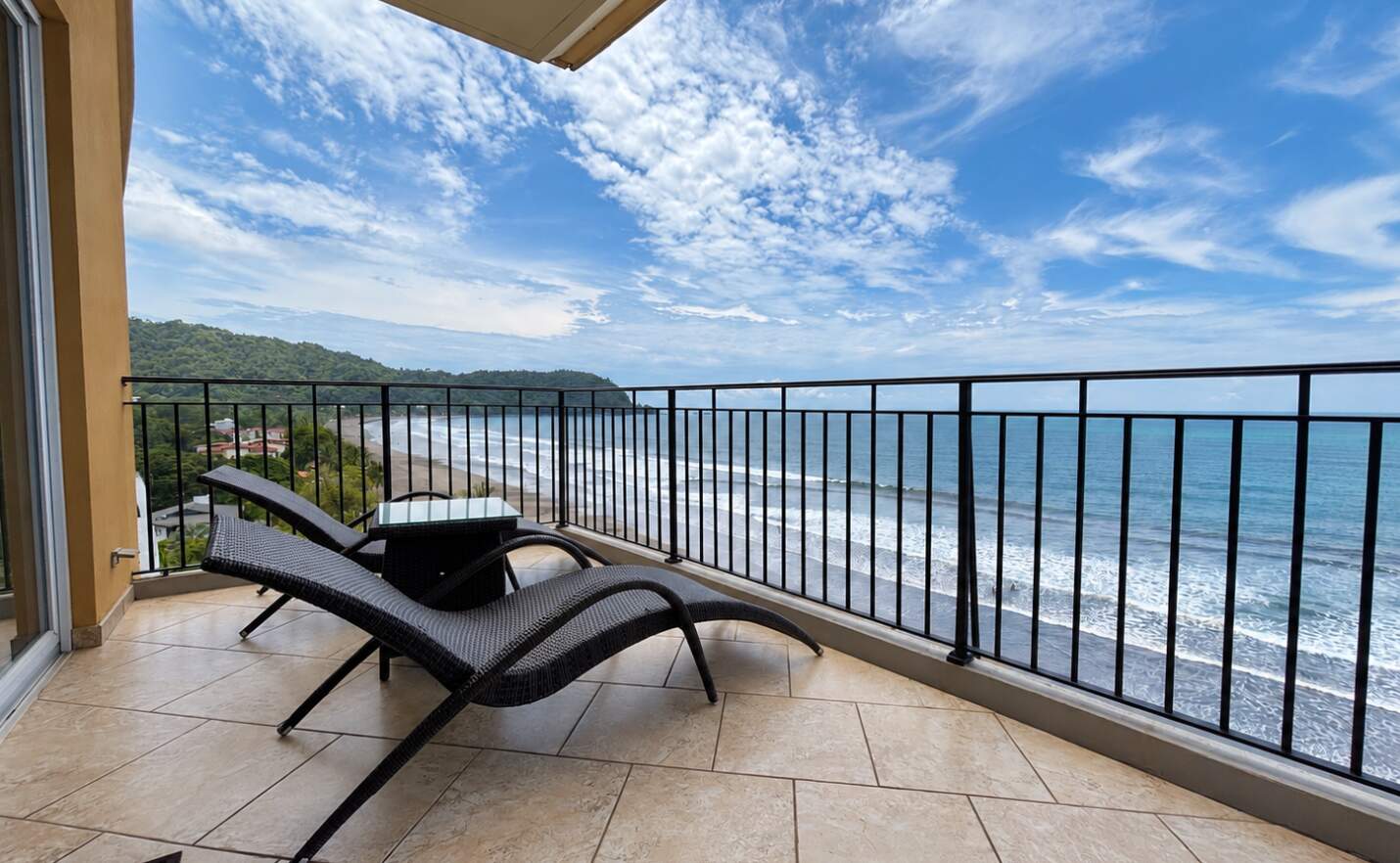 Vista Las Palmas -  7B - 3 Bedrooms
