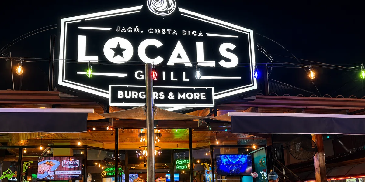 Locals Grill in Jaco